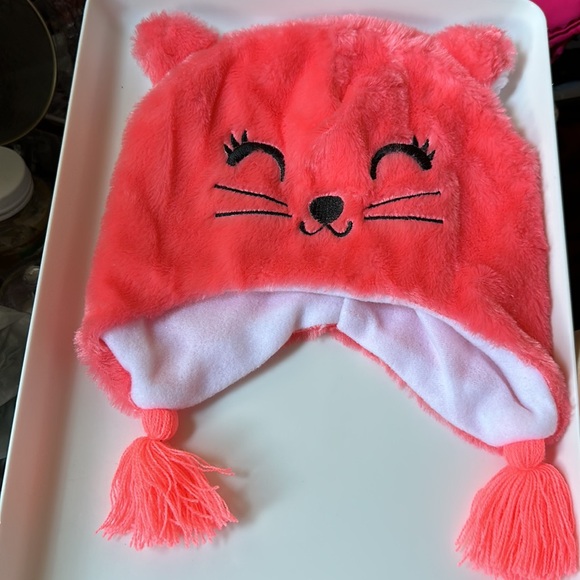 Winter Cap with a Coral colored fox EUC - Picture 2 of 5